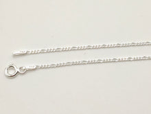 Charger l'image dans la galerie, Fine chaine en argent massif 925/1000 maille figaro 1,3 mm