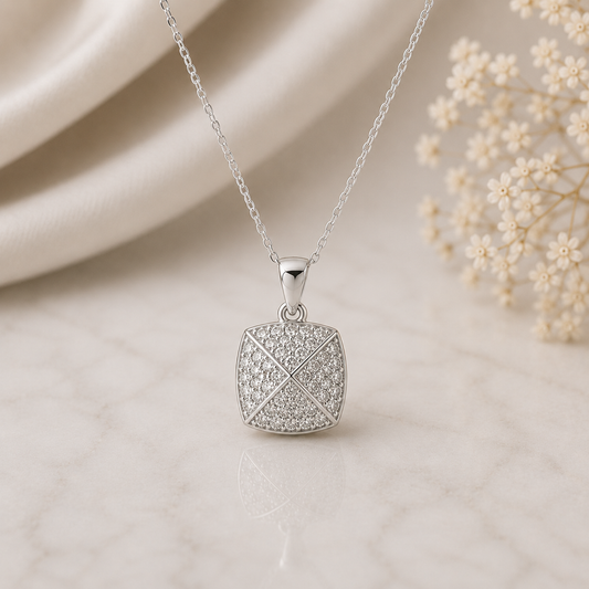 Pendentif Pyramide Sertie de Zirconiums en Argent Massif 925/1000 Rhodié