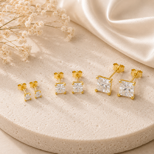 Boucles d'oreilles en or jaune massif 18 carats 750/1000 serties de zirconium blanc carré