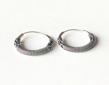 Charger l'image dans la galerie, Boucles d'oreilles créoles en argent massif 925 style 10 - 17,5 mm - créoles a motifs - avec écrin et sachet cadeau