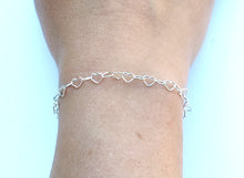 Charger l'image dans la galerie, Bracelet/Gourmette en argent massif 925/1000 - Maille cœur