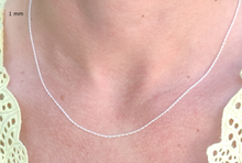 Charger l'image dans la galerie, Fine chaine en argent massif 925/1000 maille corde 1 mm