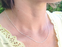 Charger l'image dans la galerie, Fine chaine en argent massif 925/1000 maille figaro 1,3 mm