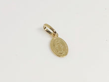 Load image into Gallery viewer, "Virgin Medal" pendant in solid 18-carat yellow gold 750/1000 18K