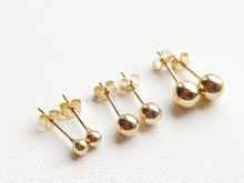 Load image into Gallery viewer, 375/1000 yellow gold ball stud earrings