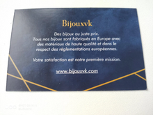 Load image into Gallery viewer, Pearl and flower stud earrings in 18 carat 750/1000 yellow gold - with case, certificate of authenticity and gift bag - 7 mm