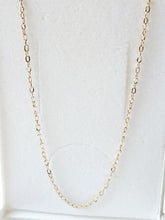 Charger l'image dans la galerie, Chaine en or jaune massif 18 carats 18K 750/1000 - maille forçat