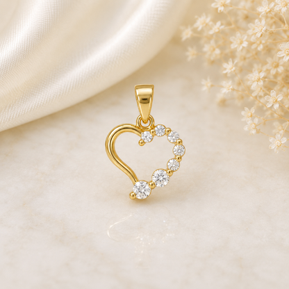 Pendentif cœur ajouré en Plaqué Or Européen et Oxydes de Zirconium