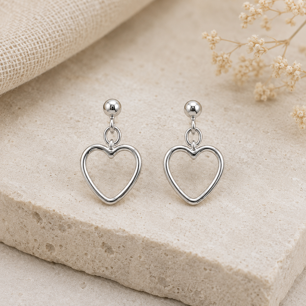 Boucles d'oreilles cœur pendantes en argent massif 925/1000 – Cœur ajouré