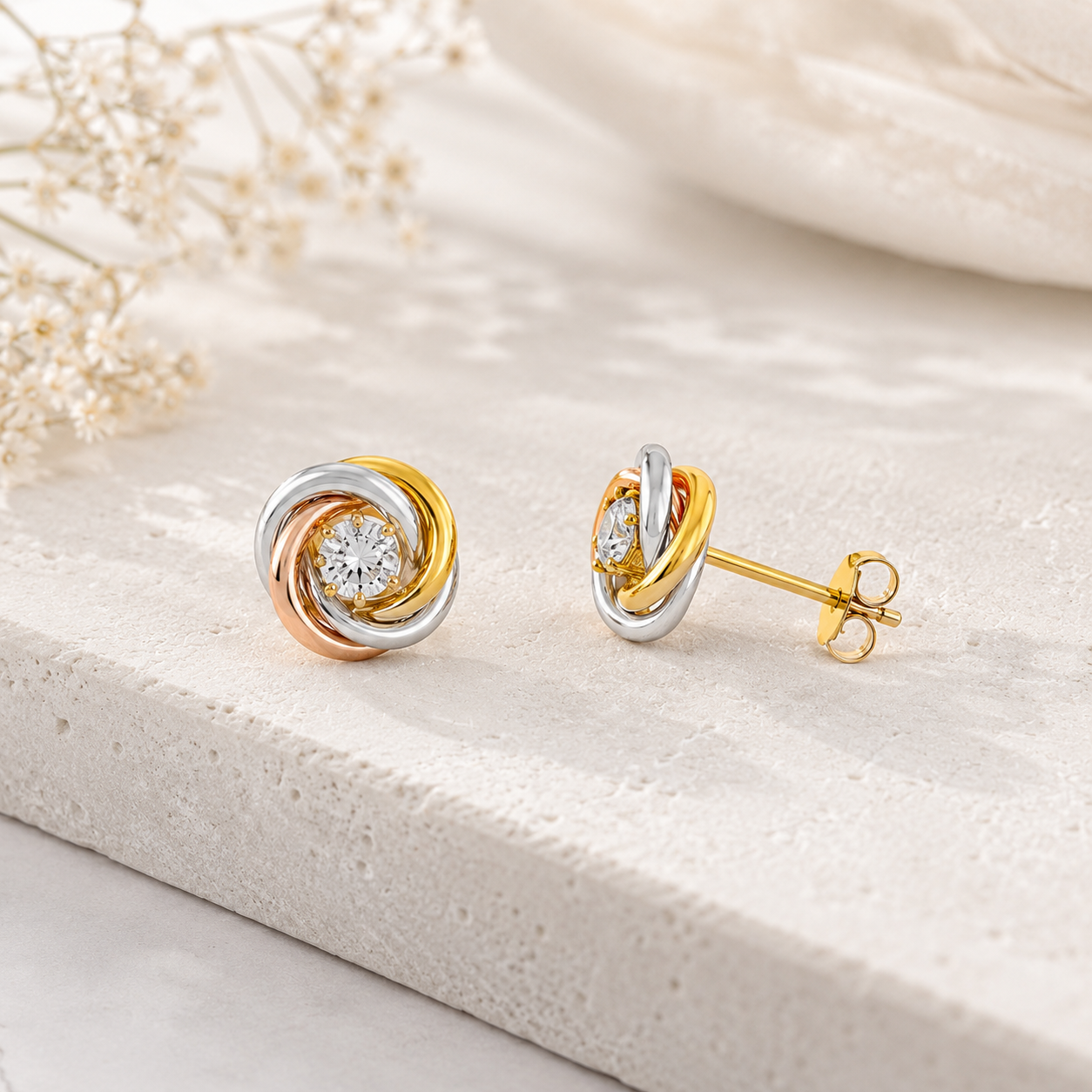 Boucles d'oreilles 3 ors 18 carats 750/1000 avec oxyde de zirconium