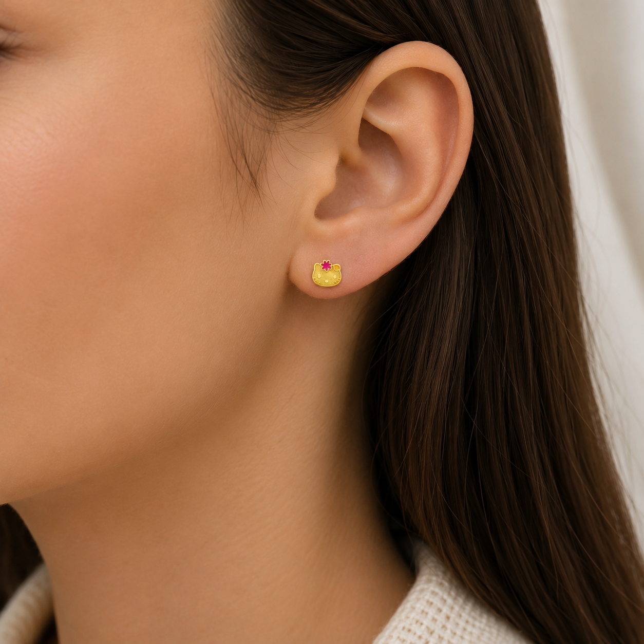 Boucles d'oreilles Hello Kitty en or jaune massif 18 carats 750/1000