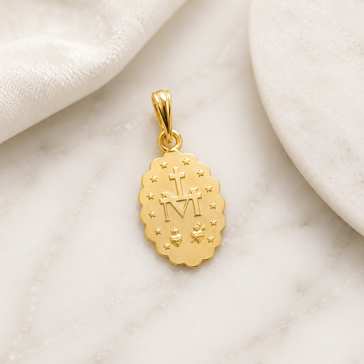 Médaille Vierge Miraculeuse en or jaune 18 carats 750/1000 – Bord festonné