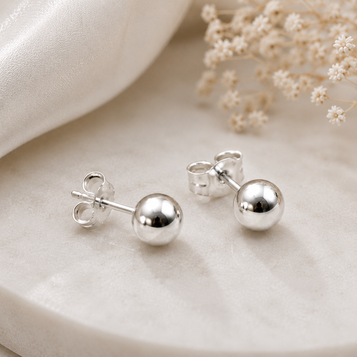 Boucles d'oreilles puces boules en argent massif 925/1000 – Boules lisses polies