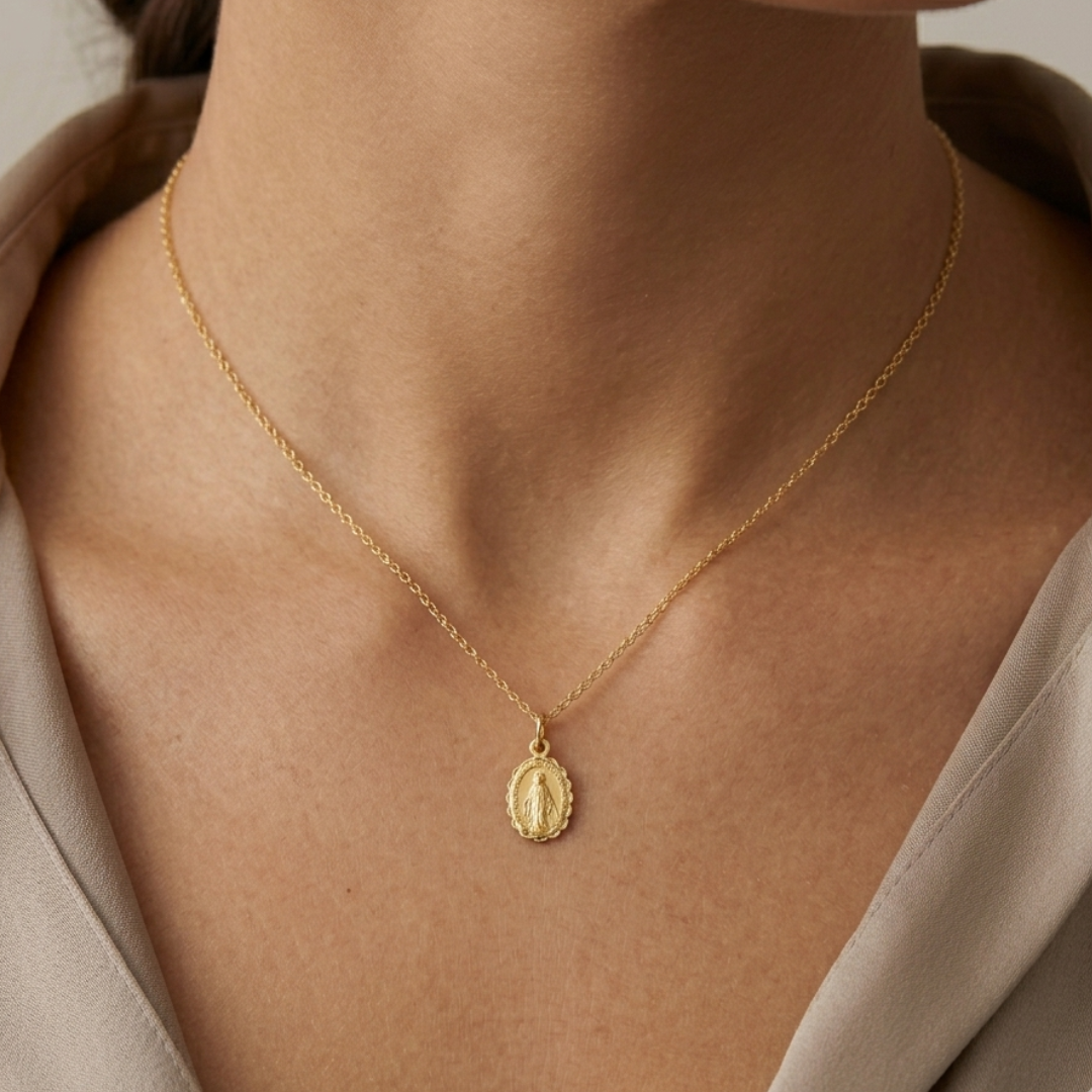 Médaille Vierge Miraculeuse en or jaune 18 carats 750/1000 – Double face, bords ciselés