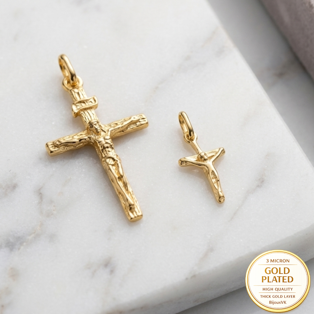 Pendentif Croix avec Christ en Plaqué Or Européen – Crucifix Religieux