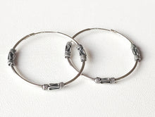 Load image into Gallery viewer, 925 Sterling Silver Hoop Earrings Style 9 - Patterned Hoops - with Berlingot Box and Gift Bag
