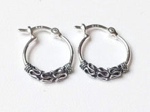 Load image into Gallery viewer, Bali Hoop Earrings in Solid 925/1000 Silver - Patterned Hoops Style 5

