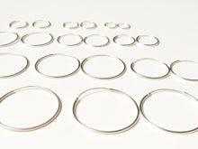 Load image into Gallery viewer, Simple round hoop earrings in 925 silver - 1.5 mm wire
