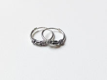 Load image into Gallery viewer, Bali hoop earrings in solid 925/1000 silver - patterned hoops style 3
