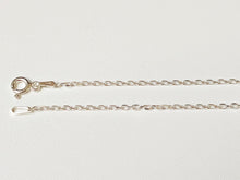 Load image into Gallery viewer, 925/1000 solid silver chain, hammered, filed curb link
