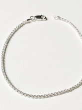 Load image into Gallery viewer, 925/1000 solid silver bracelet/ankle chain - Spiga mesh
